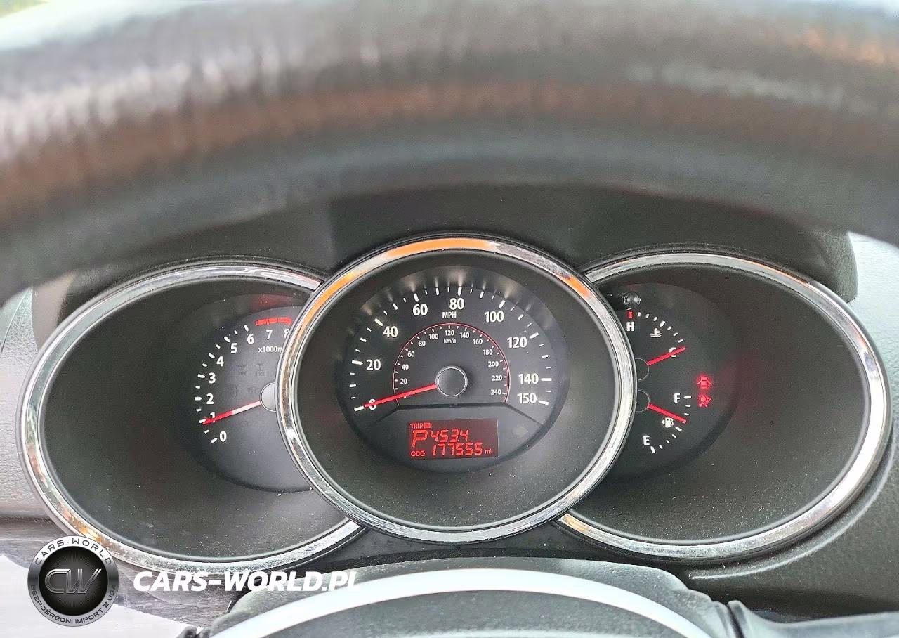 2011 Kia Sorento Lx VIN:5XYKT3A18BG032443 - 9