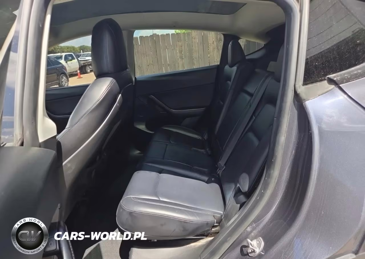 2022 Tesla Model Y VIN:7SAYGDEE1NF387017 - 6