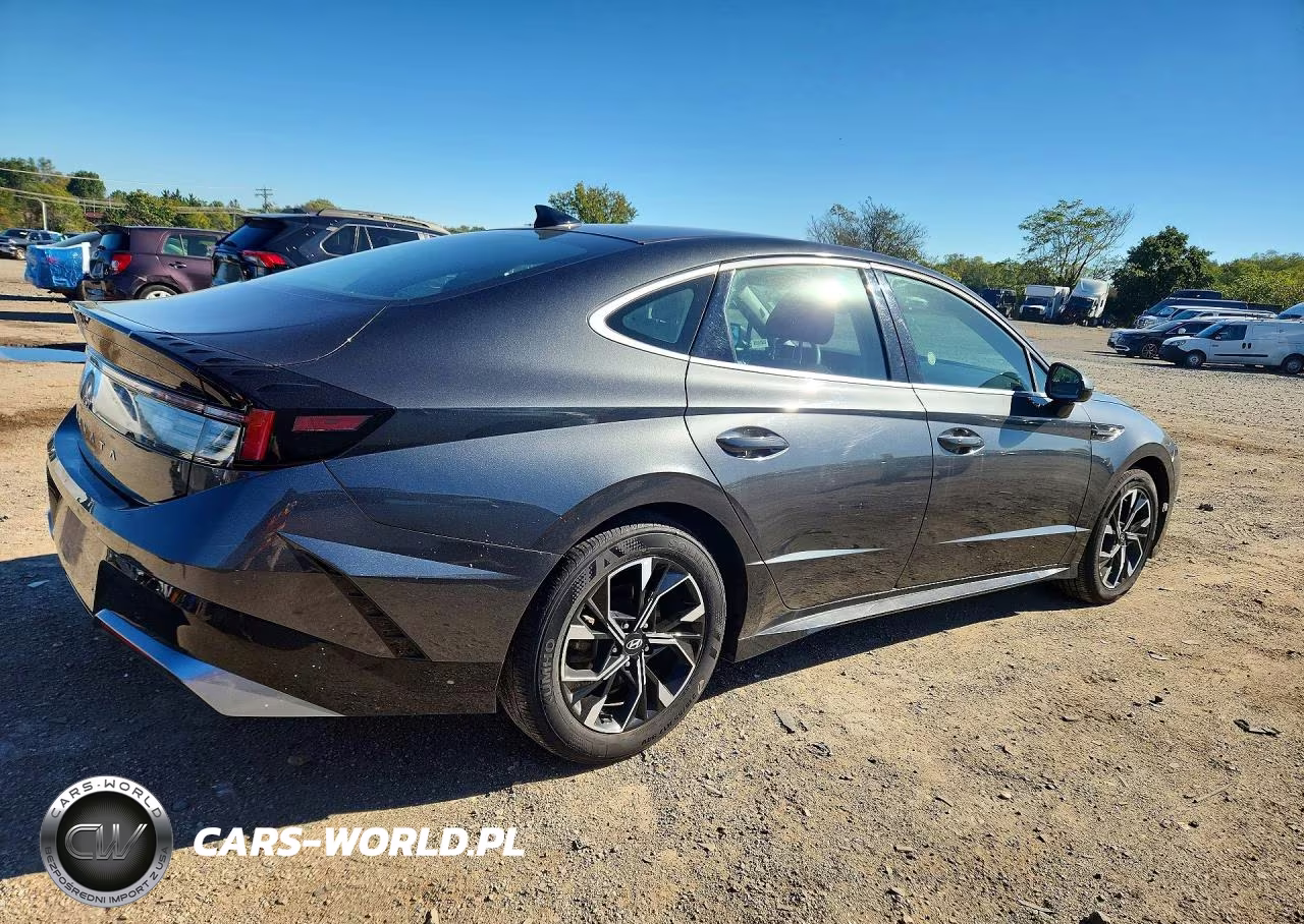 2025 Hyundai Sonata Sel VIN:KMHL64JA3SA464810 - 3