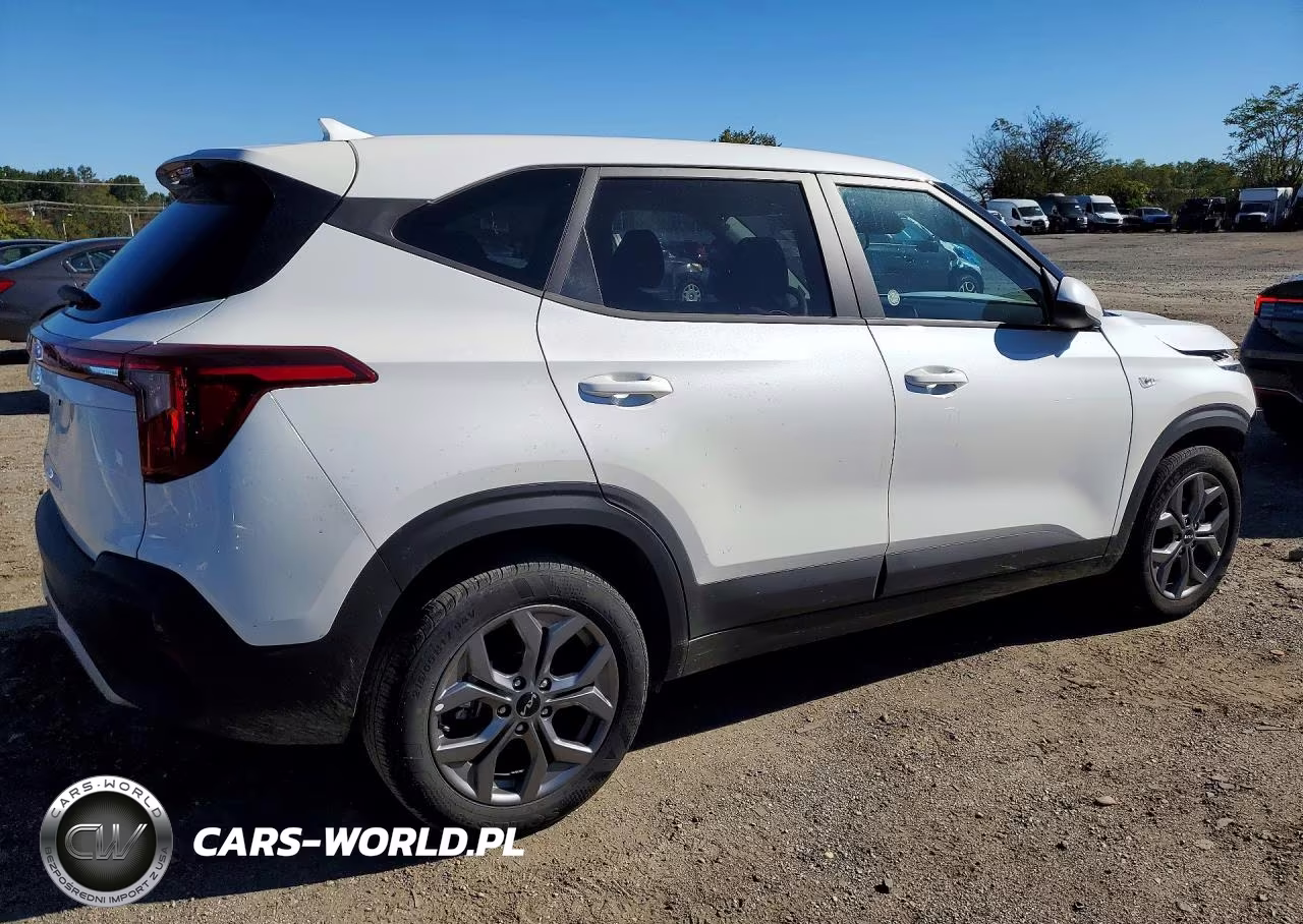 2026 Kia Seltos Lx VIN:KNDEP2AA8T7890554 - 3