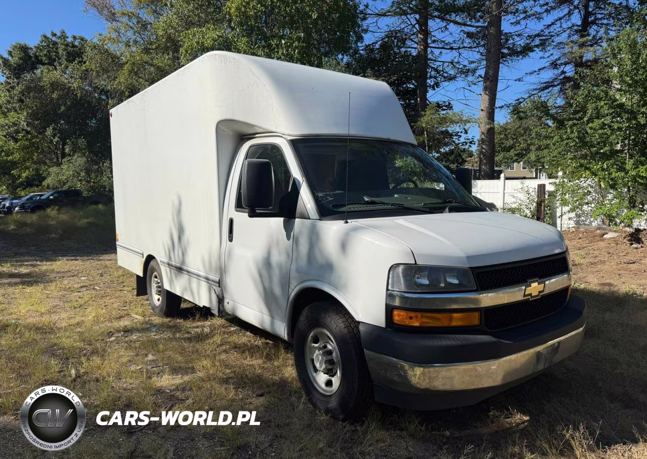 2019 Chevrolet Express G3500 VIN:1GB0GRFG5K1261632 - 1