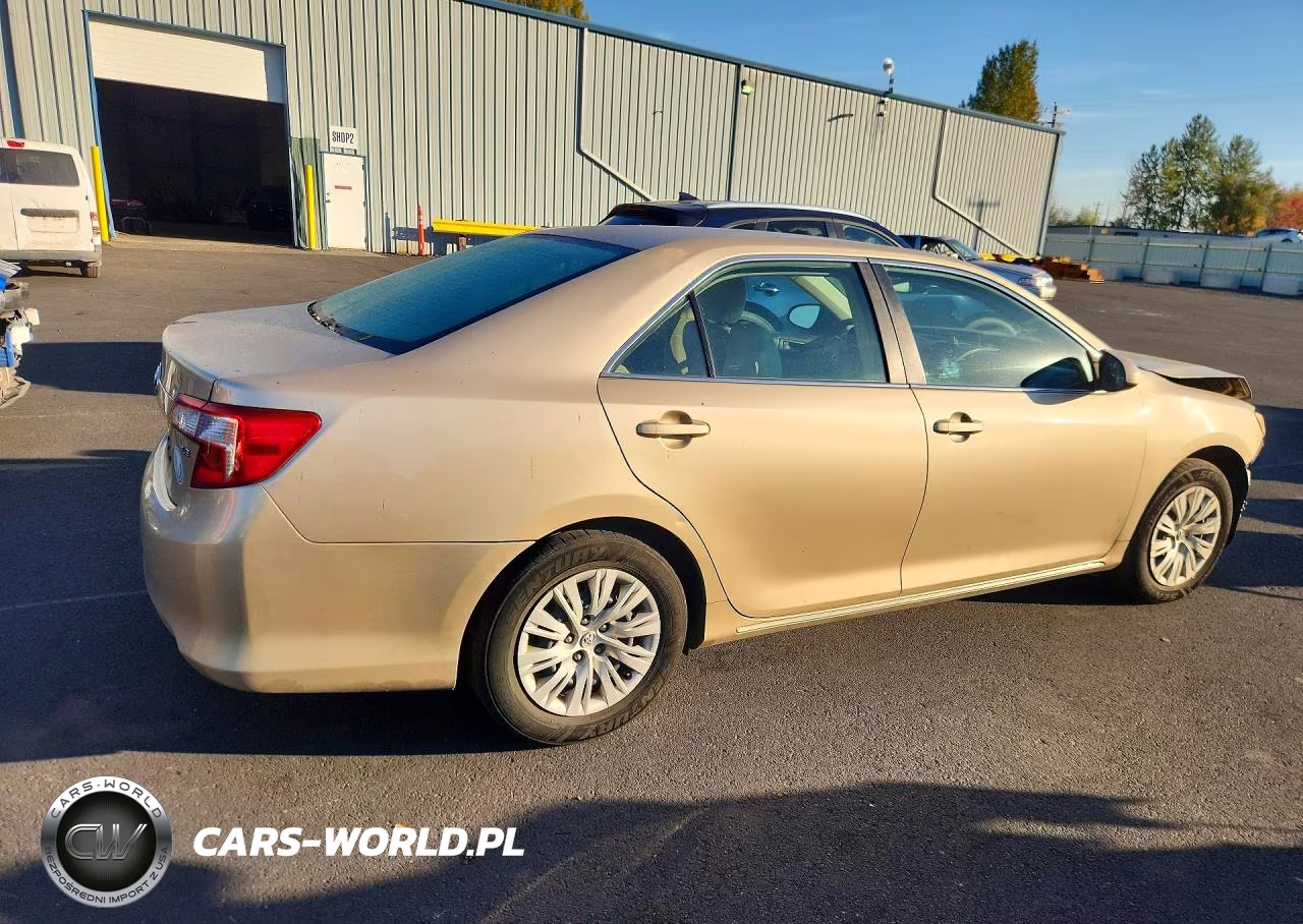 2012 Toyota Camry Le VIN:4T1BF1FK7CU586064 - 3
