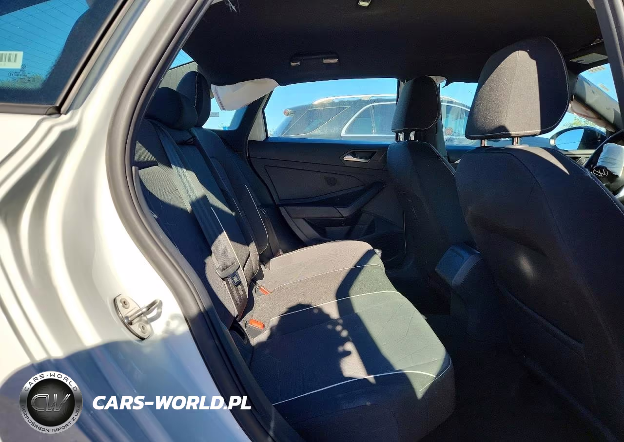 2026 Volkswagen Jetta Sport VIN:3VWBW7BU9TM066125 - 10