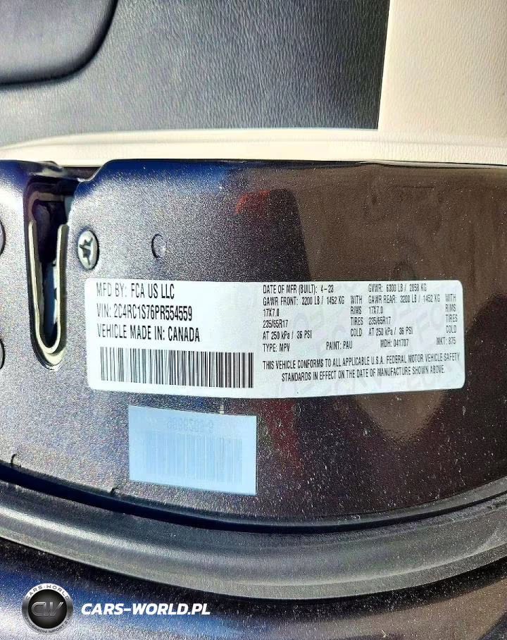 2023 Chrysler Pacifica Hybrid Limited VIN:2C4RC1S76PR554559 - 13
