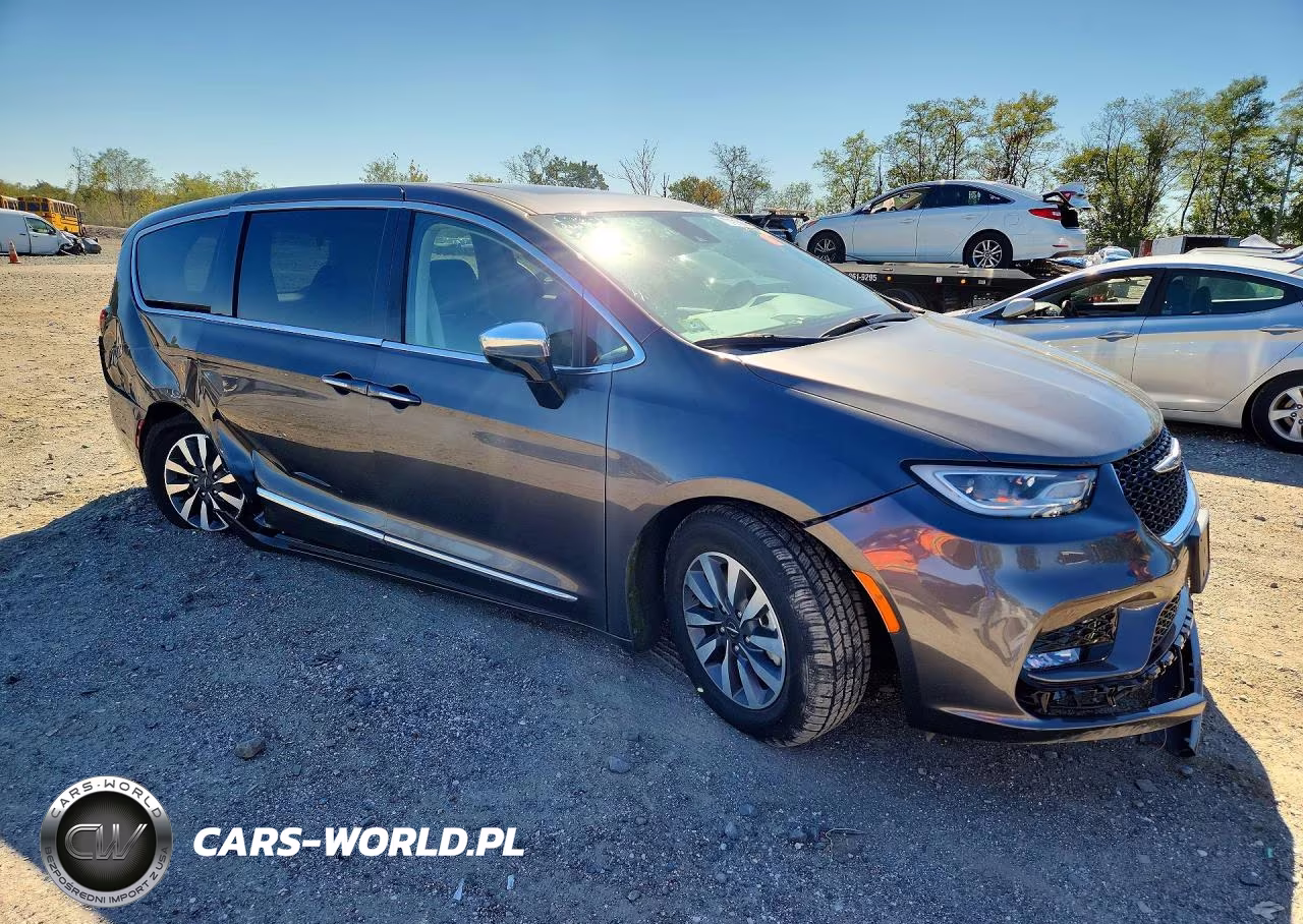 2023 Chrysler Pacifica Hybrid Limited VIN:2C4RC1S76PR554559 - 4