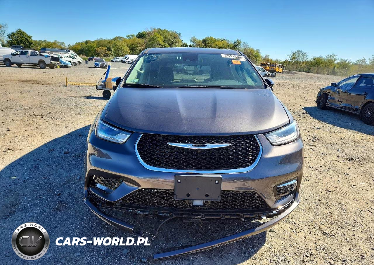 2023 Chrysler Pacifica Hybrid Limited VIN:2C4RC1S76PR554559 - 5