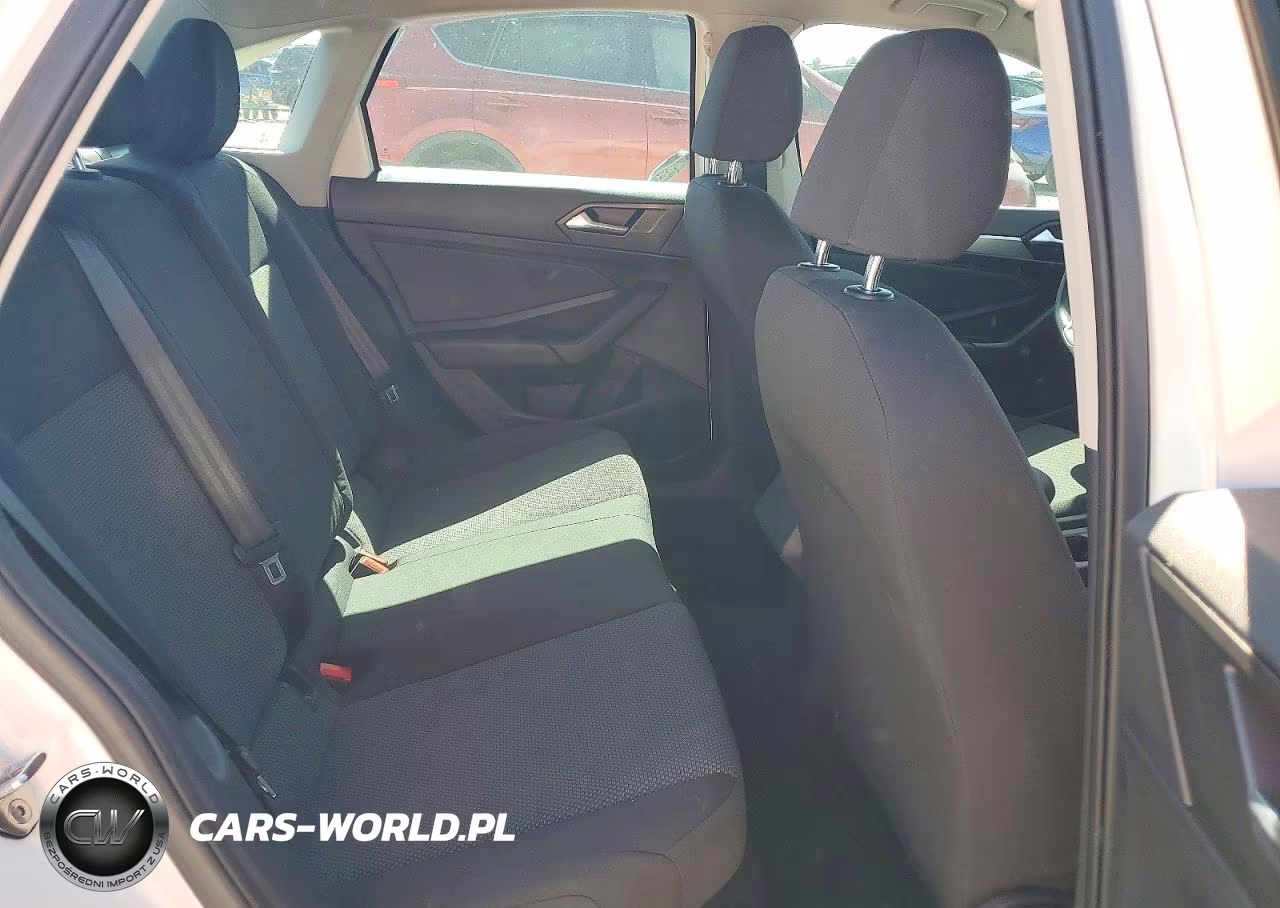 2019 Volkswagen Jetta S VIN:3VWCB7BU2KM244214 - 10