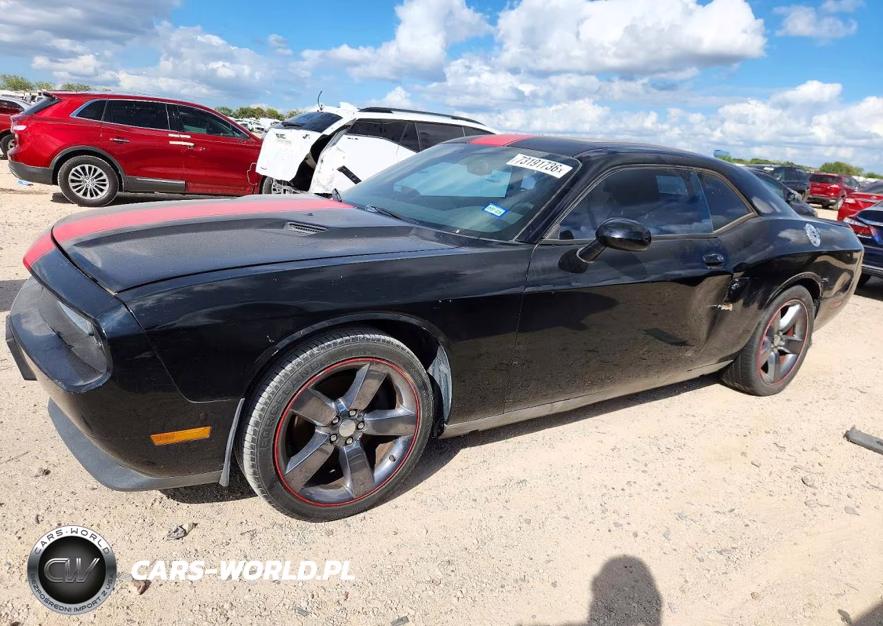 2013 Dodge Challenger Sxt – zdjęcie 1 z 12