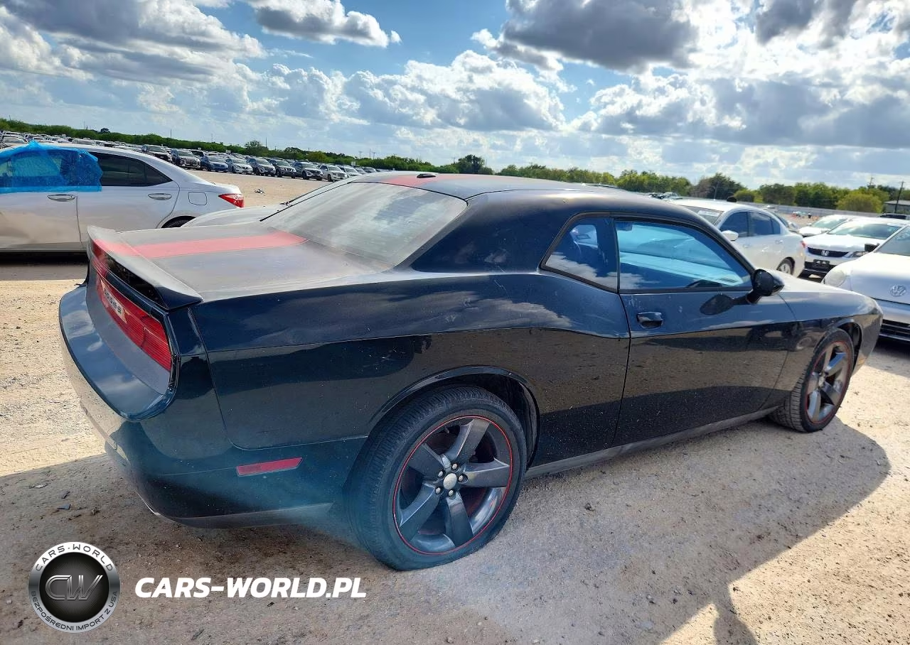 2013 Dodge Challenger Sxt VIN:2C3CDYAG8DH611377 - 3
