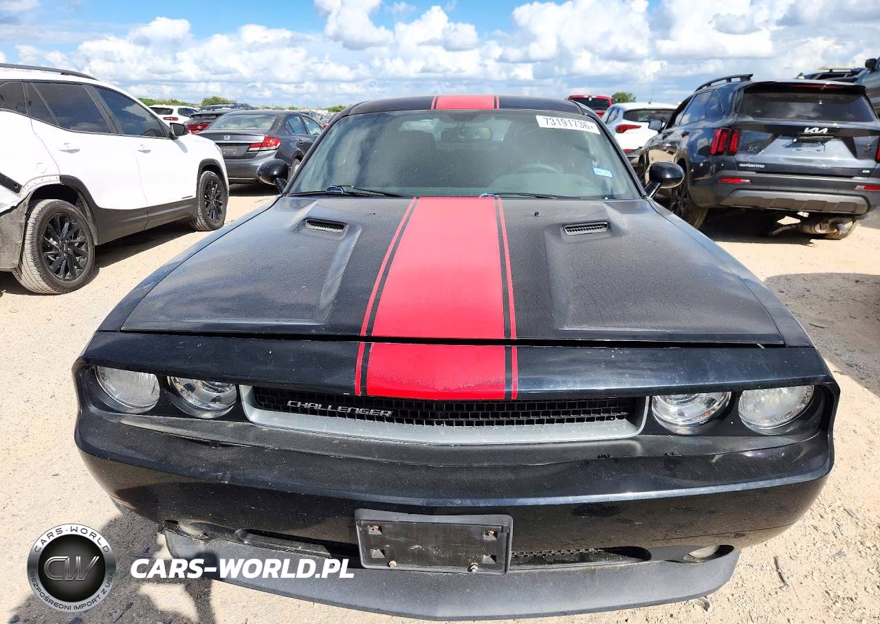 2013 Dodge Challenger Sxt VIN:2C3CDYAG8DH611377 - 5