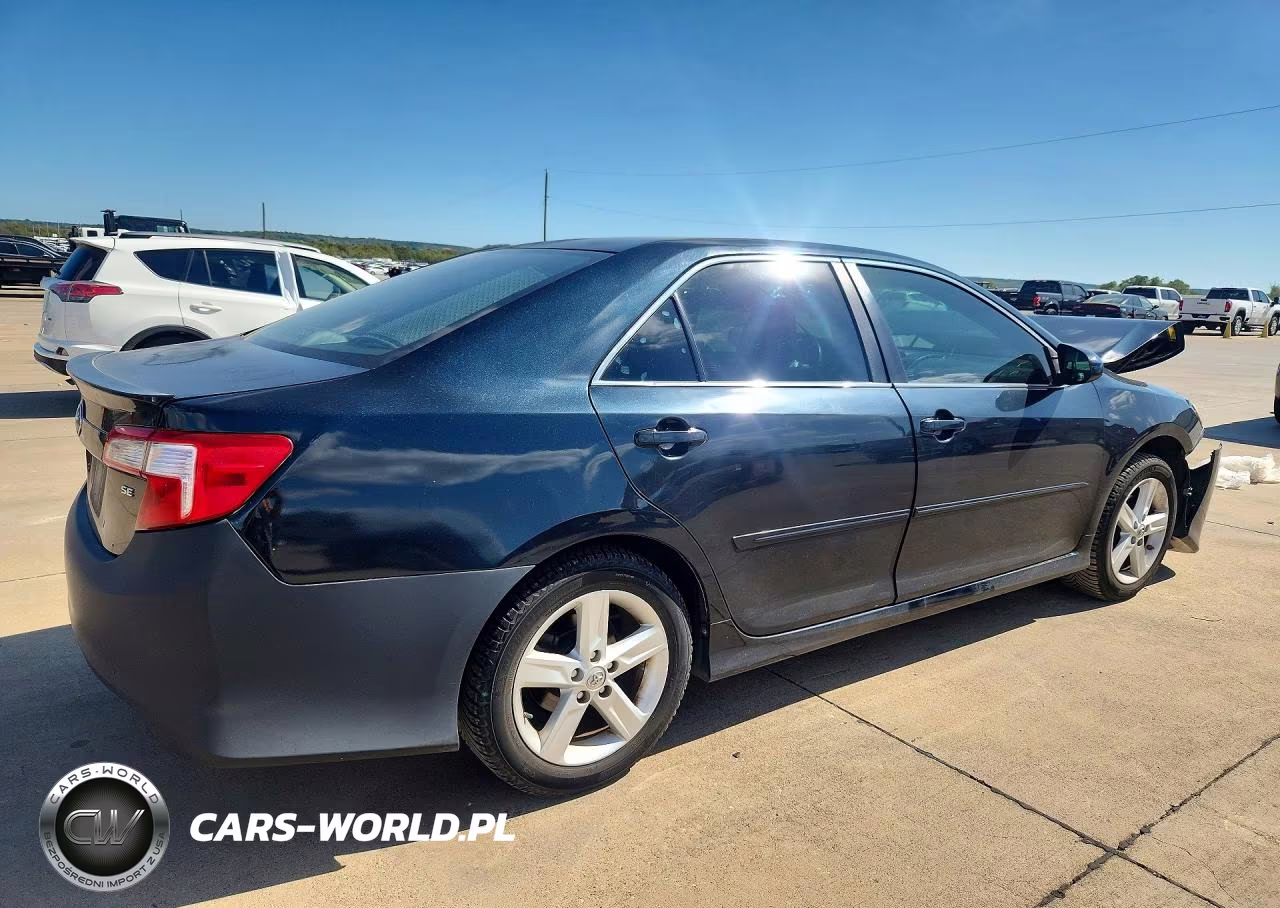 2014 Toyota Camry Se VIN:4T1BF1FK0EU861678 - 3