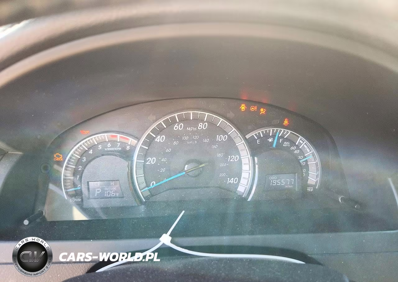 2014 Toyota Camry Se VIN:4T1BF1FK0EU861678 - 9