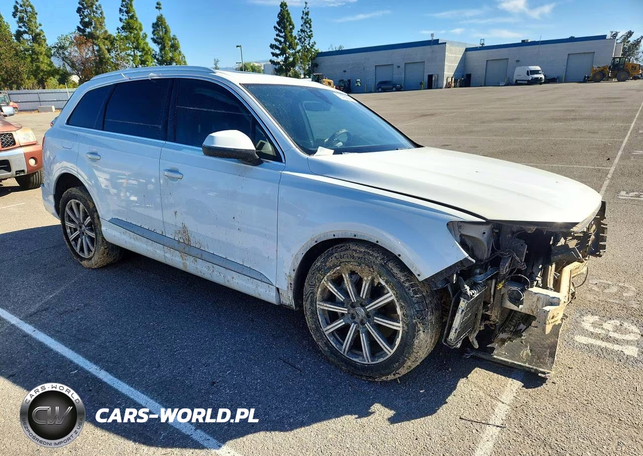 2019 Audi Q7 Premium Plus VIN:WA1LAAF70KD001725 - 4