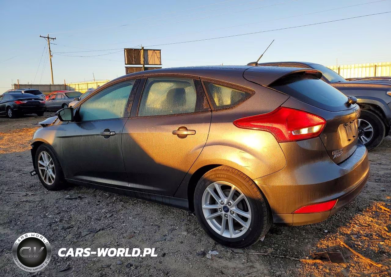 2018 Ford Focus Se VIN:1FADP3K27JL329894 - 2