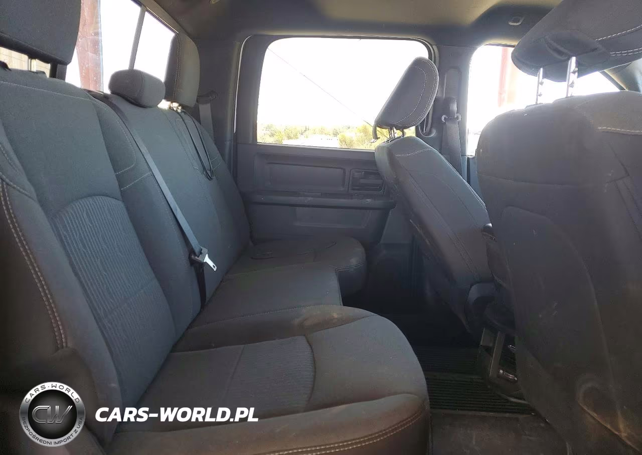 2023 Ram 2500 Tradesman VIN:3C6UR5HL7PG631411 - 10