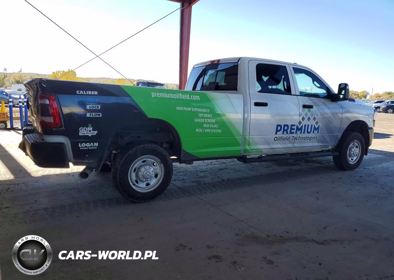 2023 Ram 2500 Tradesman VIN:3C6UR5HL7PG631411 - 3