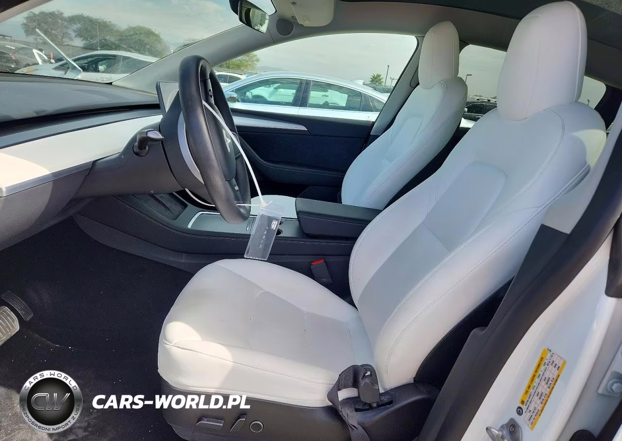2022 Tesla Model Y VIN:7SAYGAEE3NF574791 - 7