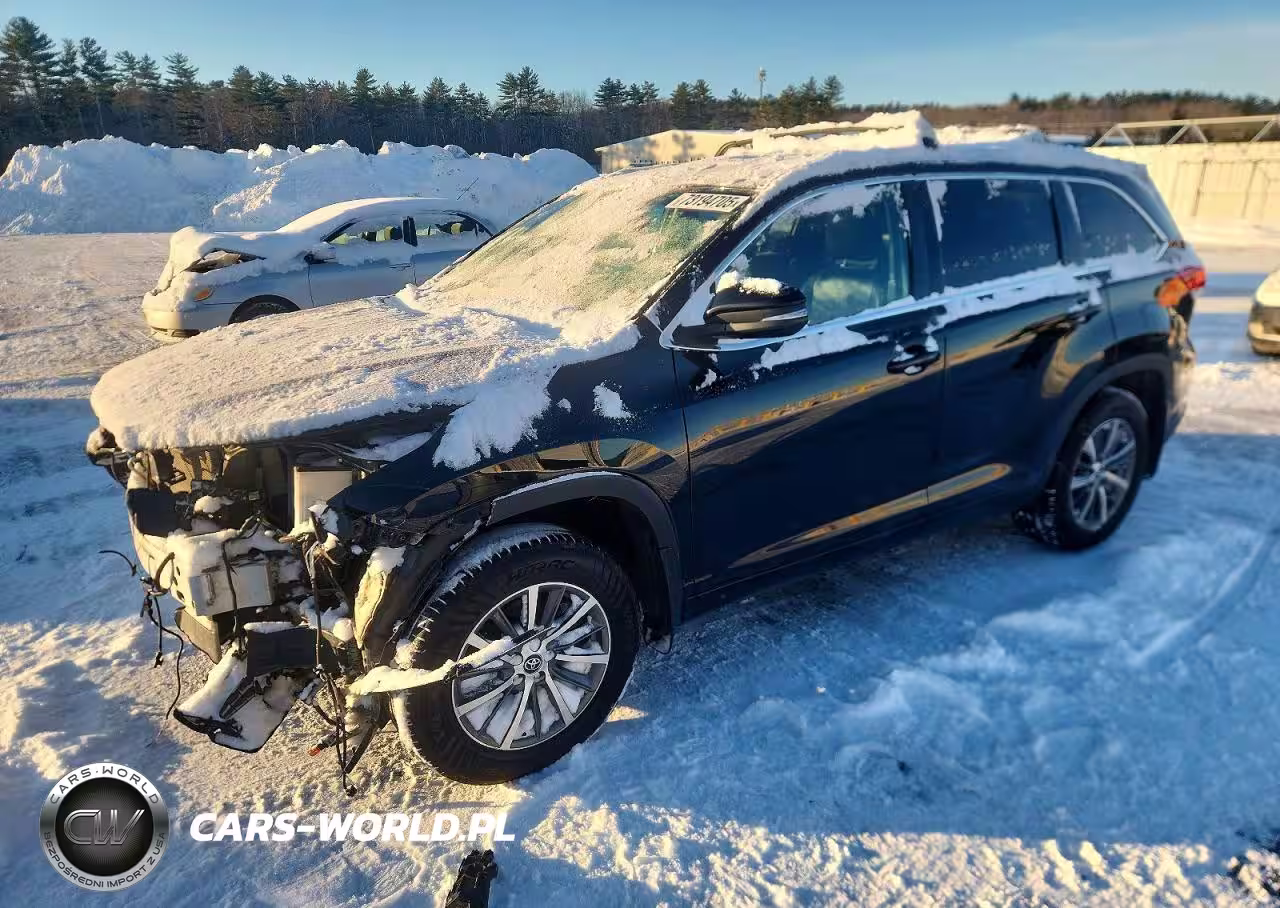 2018 Toyota Highlander Se