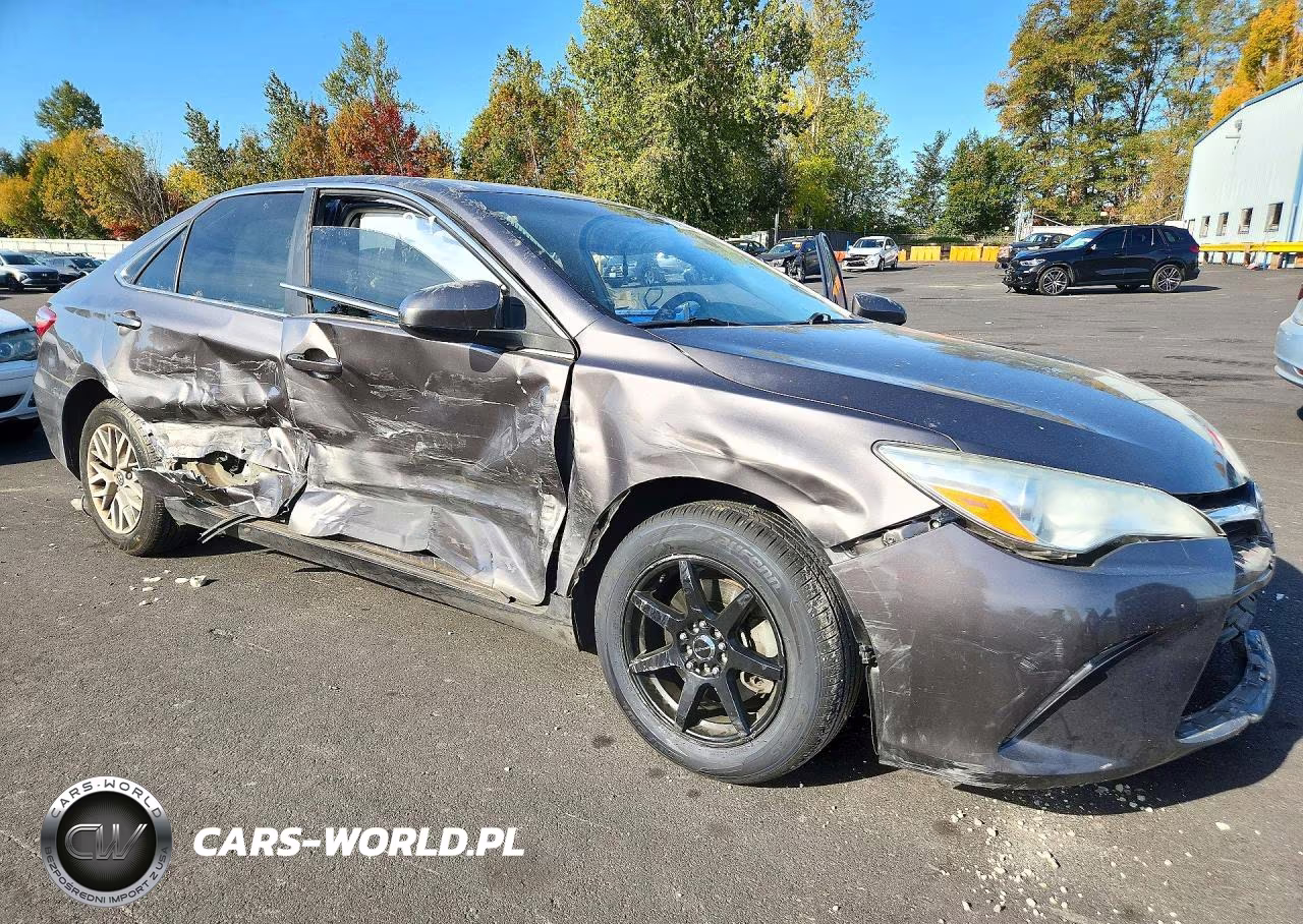 2017 Toyota Camry Le VIN:4T1BF1FK3HU637499 - 4