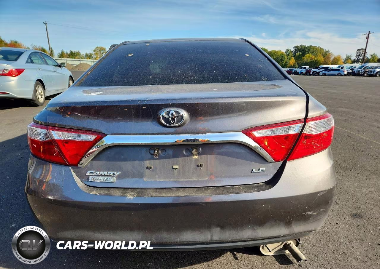 2017 Toyota Camry Le VIN:4T1BF1FK3HU637499 - 6