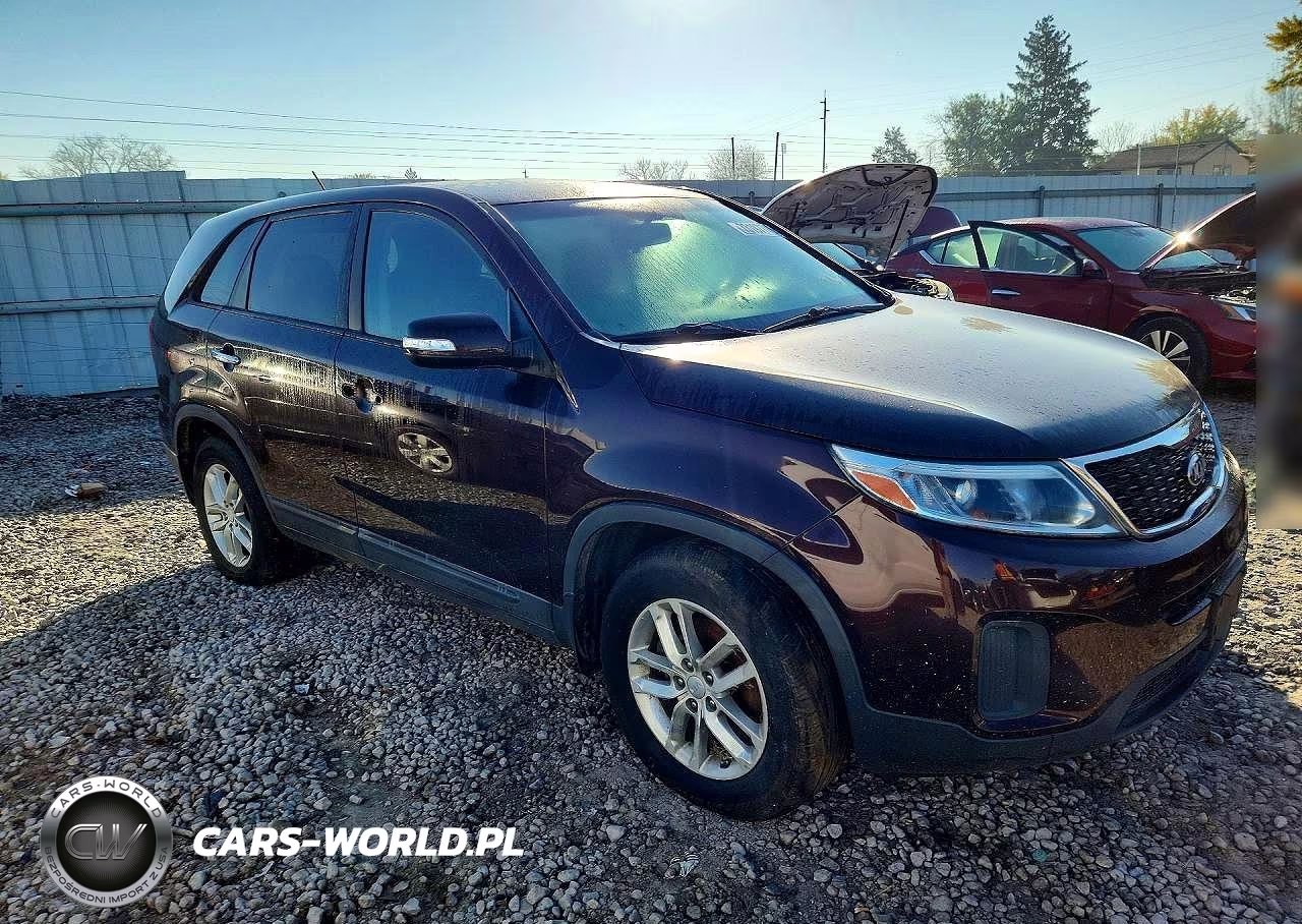 2014 Kia Sorento Lx VIN:5XYKT3A66EG514571 - 4