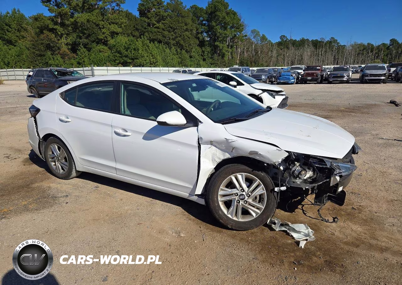 2019 Hyundai Elantra Sel VIN:5NPD84LF7KH454849 - 4