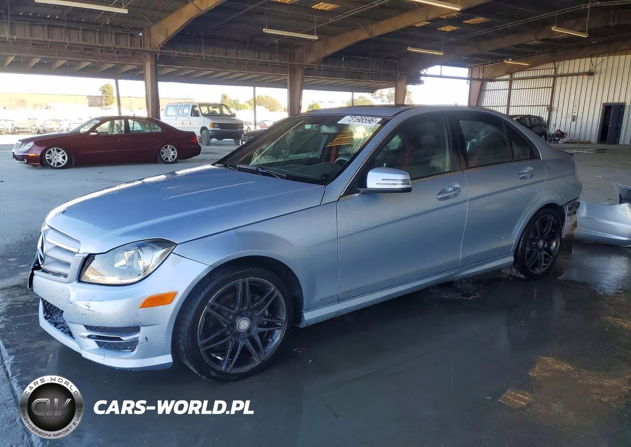 2013 Mercedes-Benz C 250 VIN:WDDGF4HBXDA866837 - 1