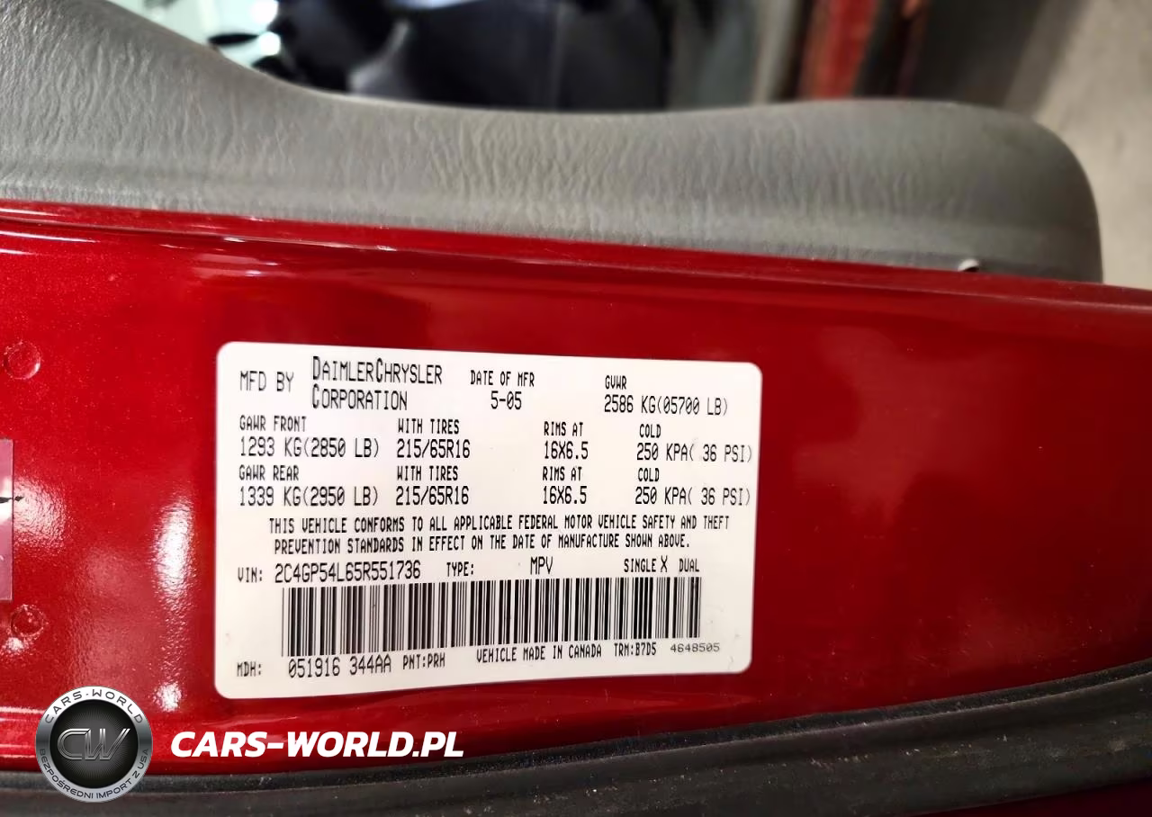 2005 Chrysler Town & Country Touring VIN:2C4GP54L65R551736 - 13