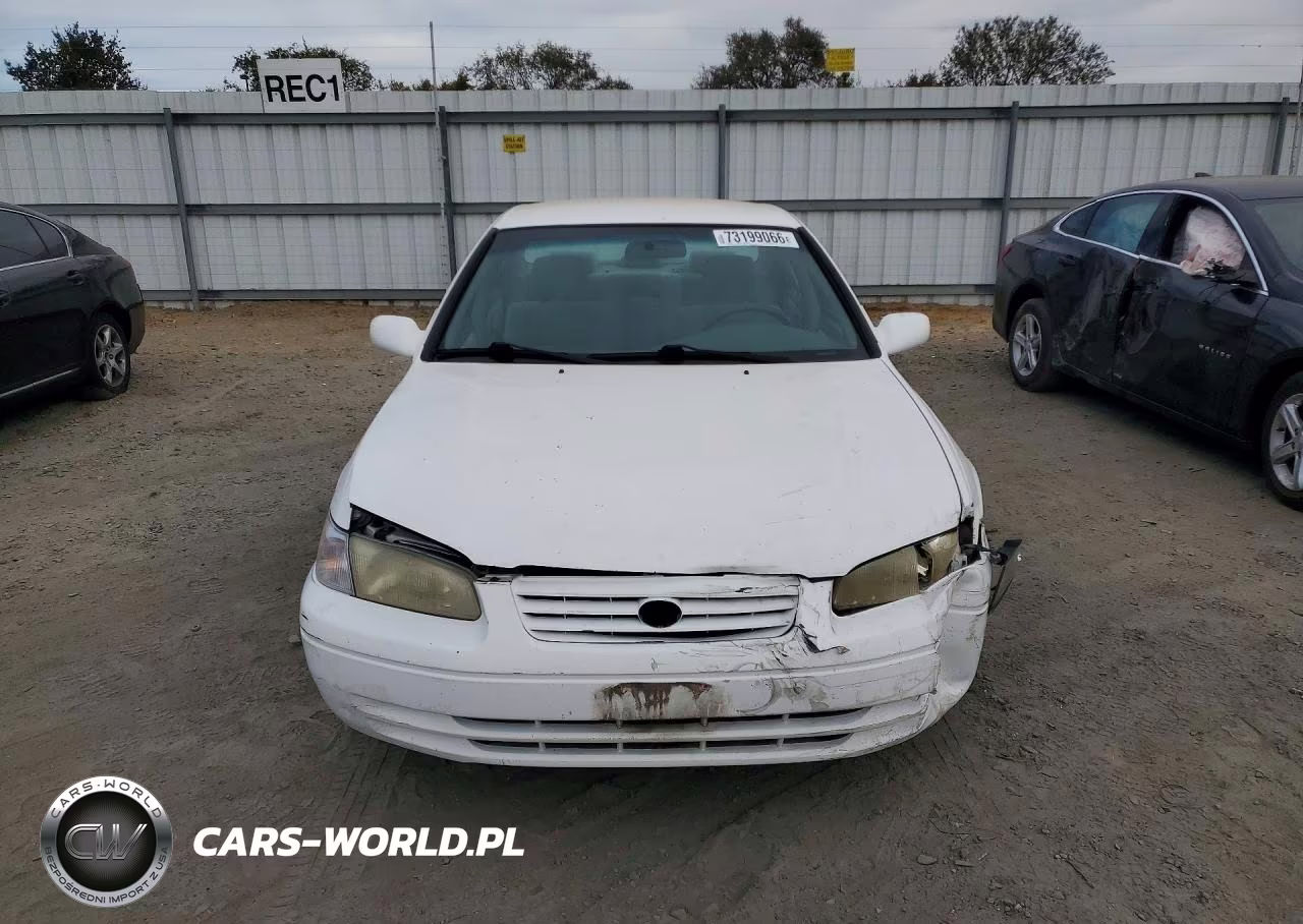 1998 Toyota Camry Le VIN:JT2BG28K2W0216147 - 5
