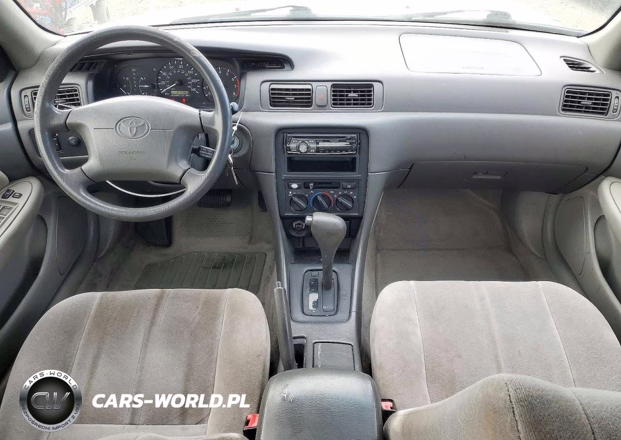 1998 Toyota Camry Le VIN:JT2BG28K2W0216147 - 8