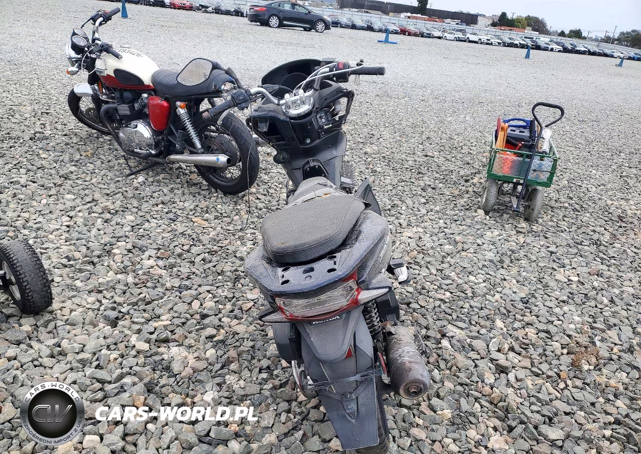 2018 Honda Pcx 150 VIN:RLHKF1807JY300283 - 4
