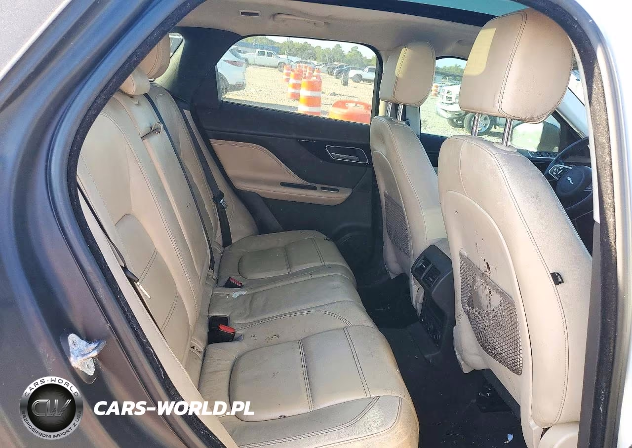 2018 Jaguar F-Pace Prestige VIN:SADCK2FX7JA247135 - 11