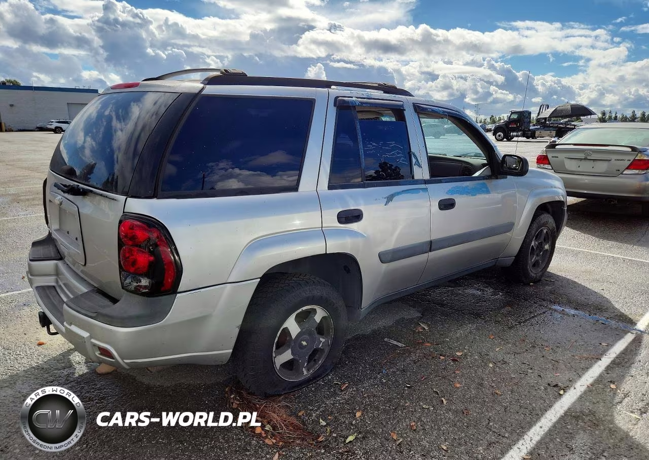 2005 Chevrolet Trailblazer Ls VIN:1GNDS13S752352543 - 3