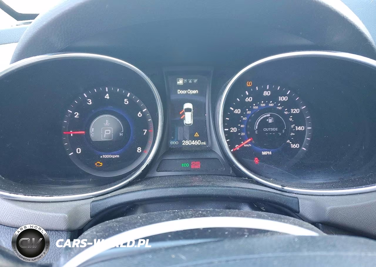 2015 Hyundai Santa Fe Sport 2.4L VIN:5XYZUDLB4FG240171 - 9