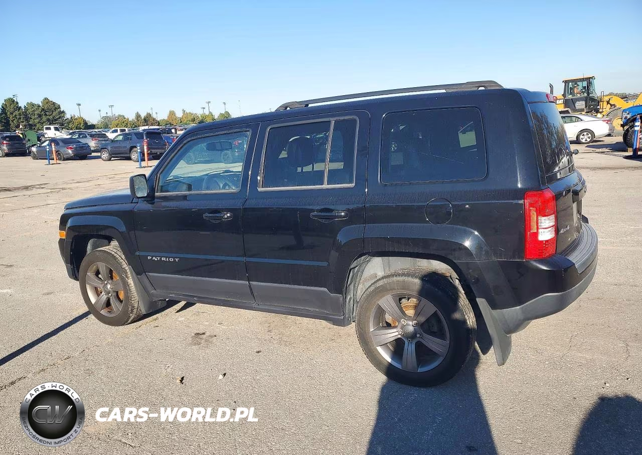 2015 Jeep Patriot Latitude VIN:1C4NJRFB4FD412083 - 2