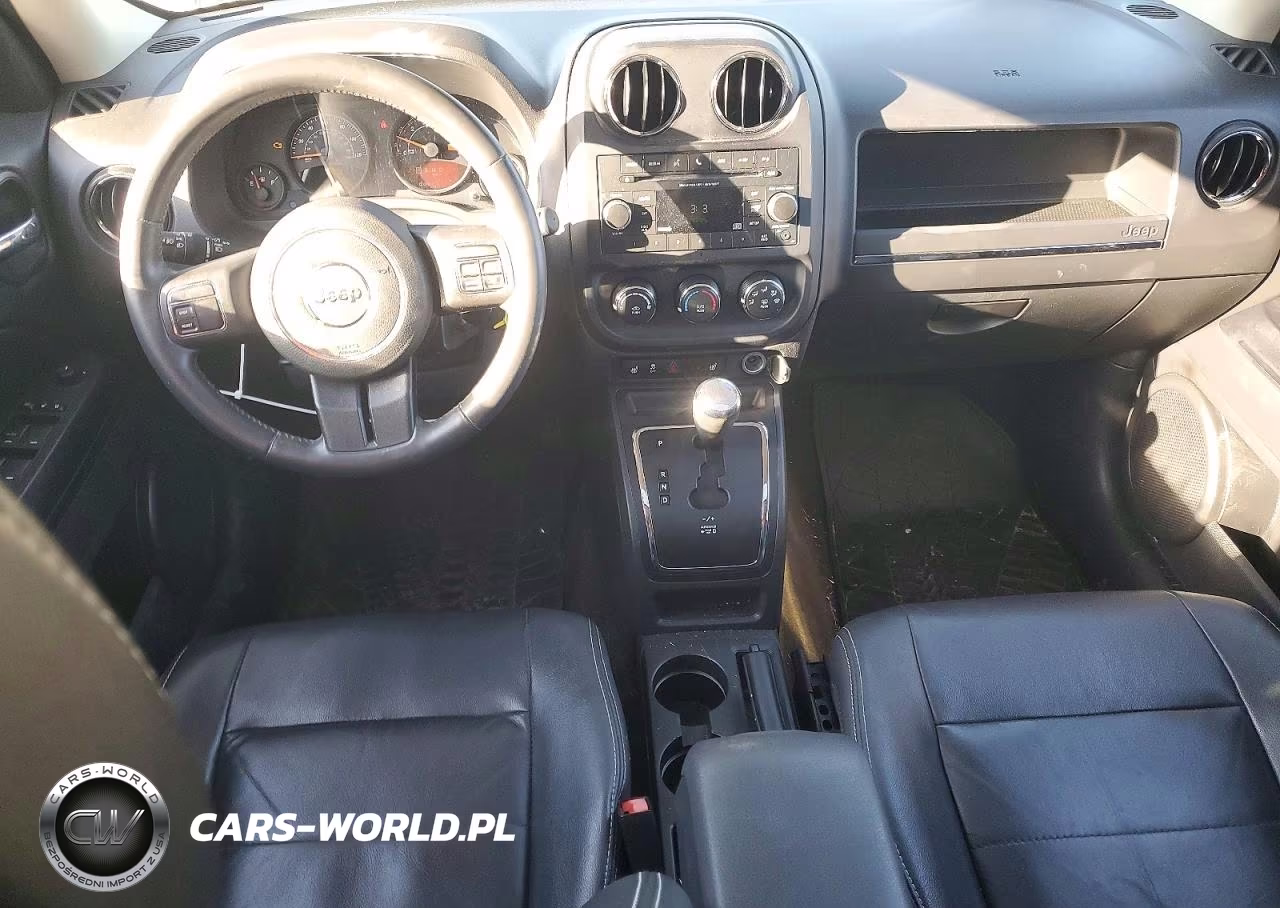2015 Jeep Patriot Latitude VIN:1C4NJRFB4FD412083 - 8