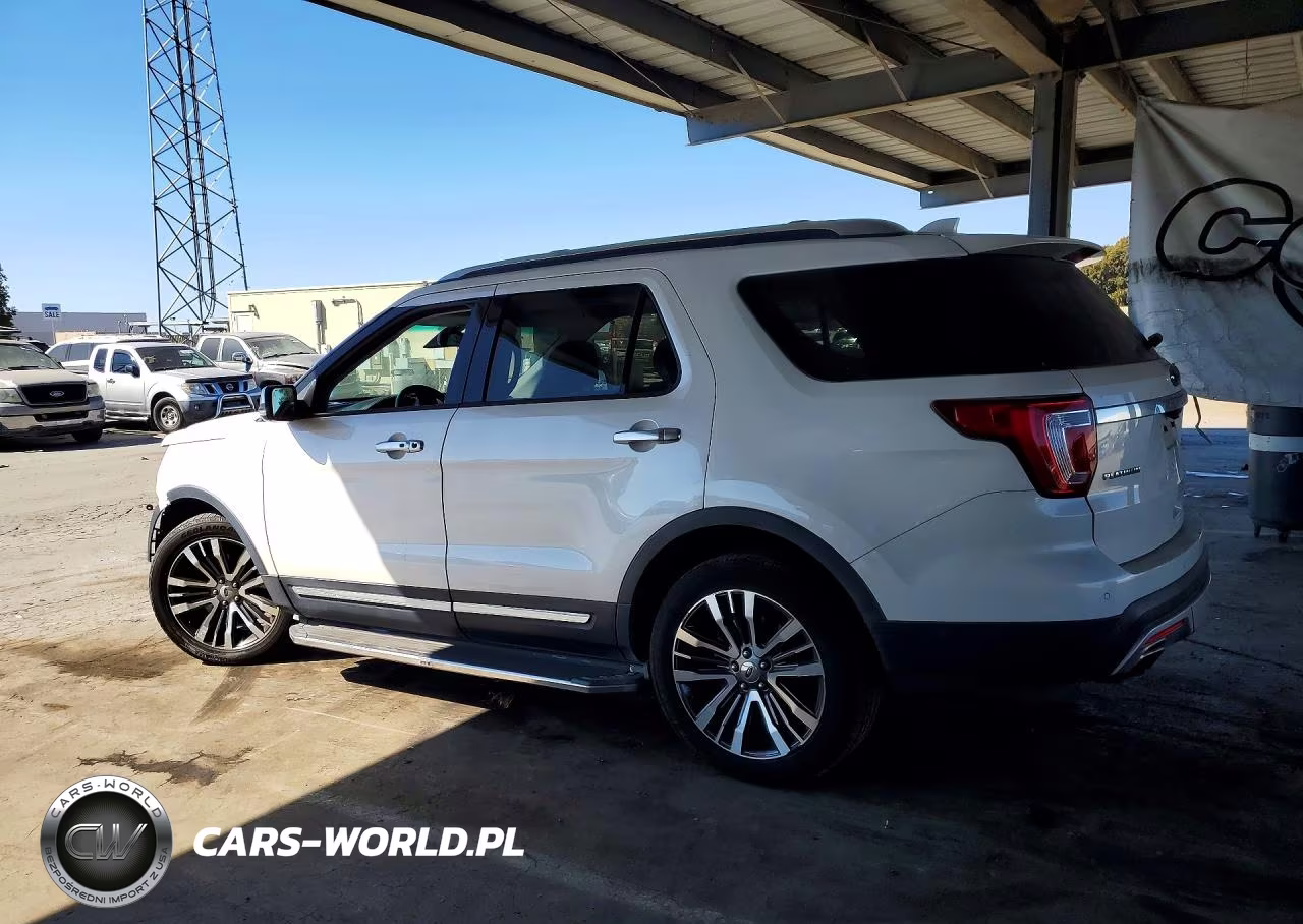2016 Ford Explorer Platinum VIN:1FM5K8HT0GGC59646 - 2