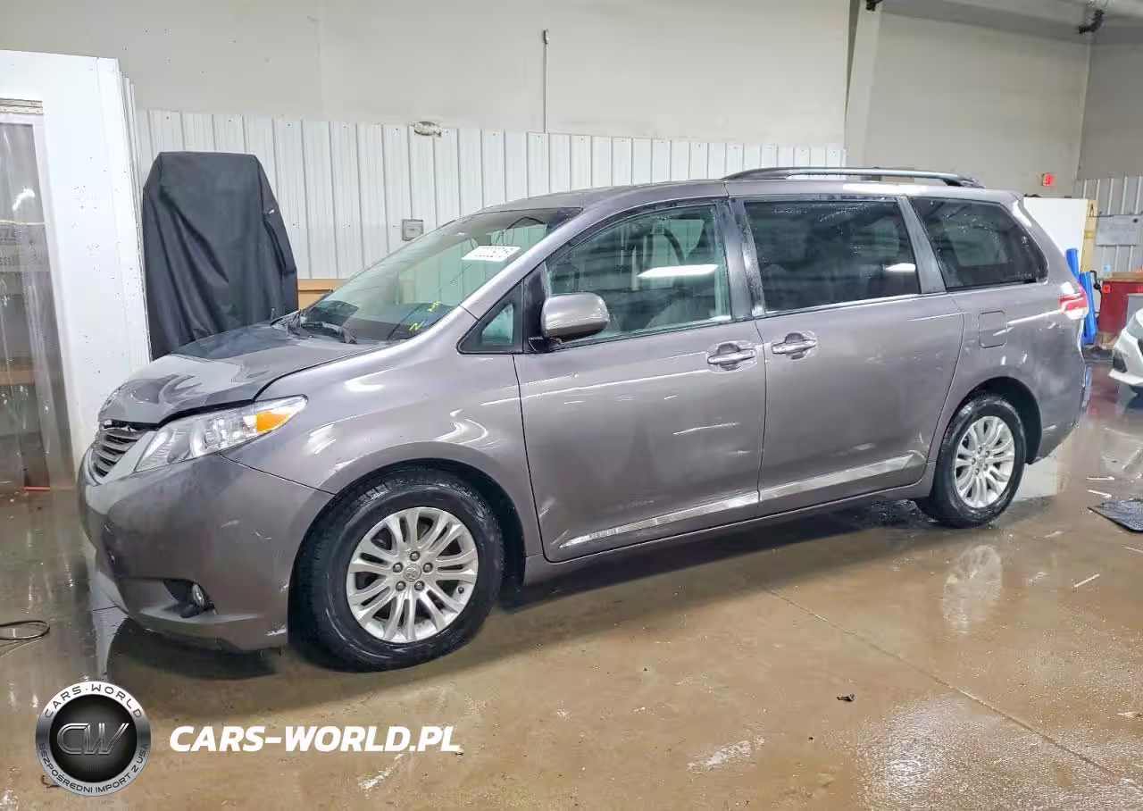 2014 Toyota Sienna Xle