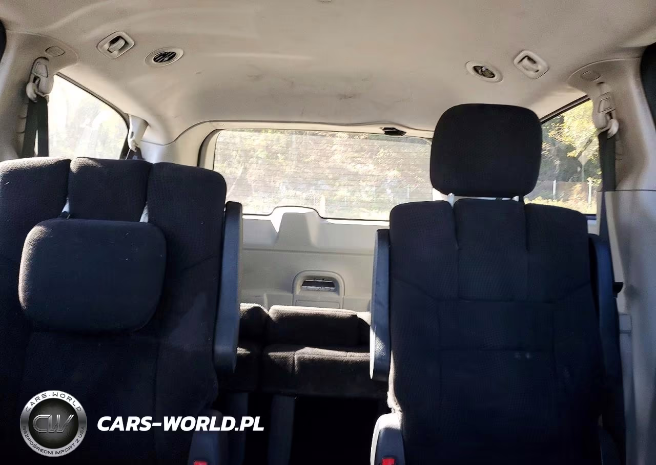 2012 Dodge Caravan VIN:2C4RDGCG4CR295613 - 11
