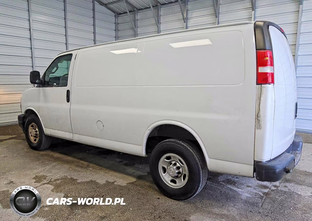 2018 Chevrolet Express G2500 VIN:1GCWGAFP5J1227681 - 2