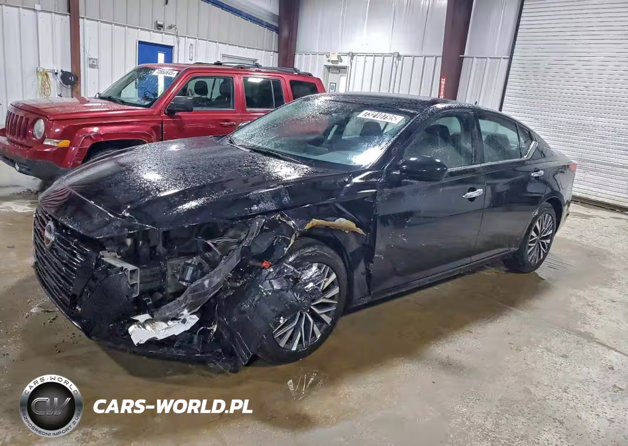 2025 Nissan Altima Sv