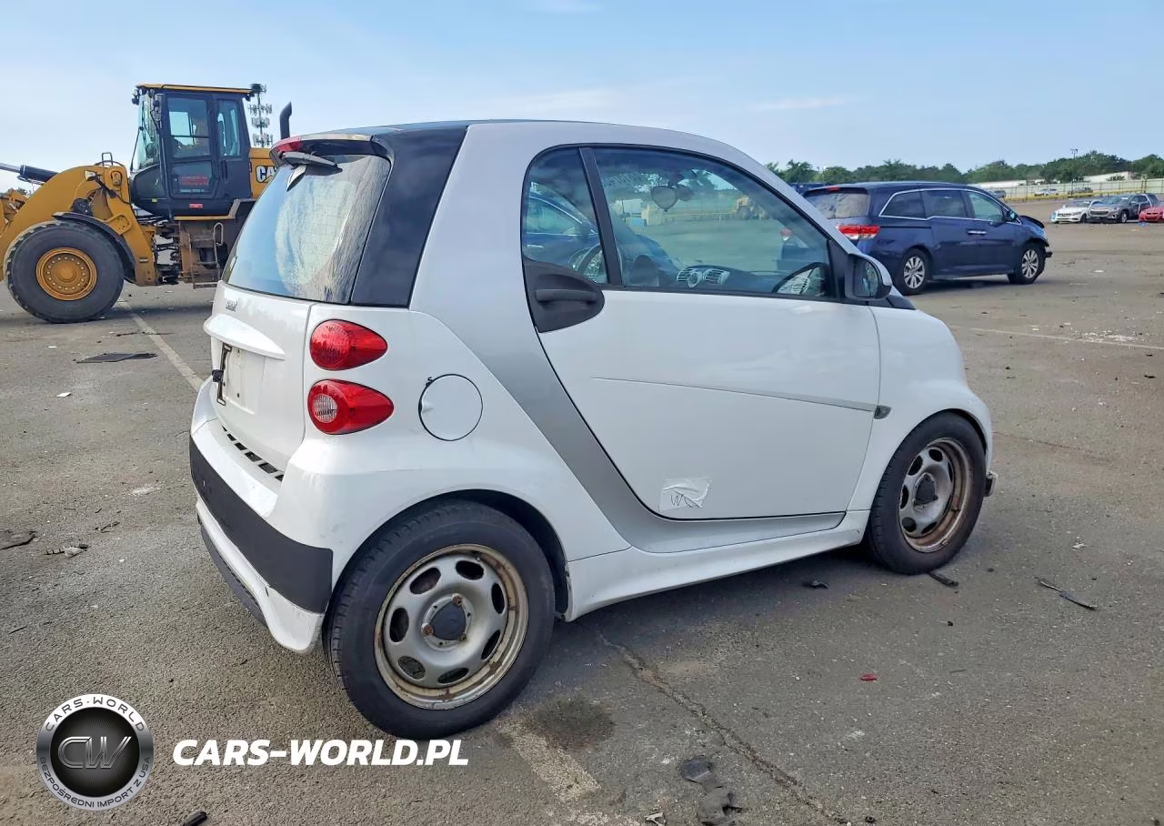 2015 Smart Fortwo Pure VIN:WMEEJ3BA4FK809610 - 3