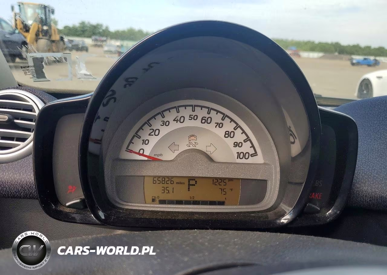 2015 Smart Fortwo Pure VIN:WMEEJ3BA4FK809610 - 9