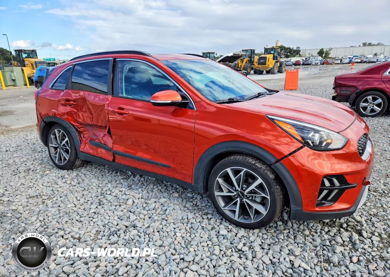 2022 Kia Niro Touring Special Edition VIN:KNDCC3LC8N5495263 - 4