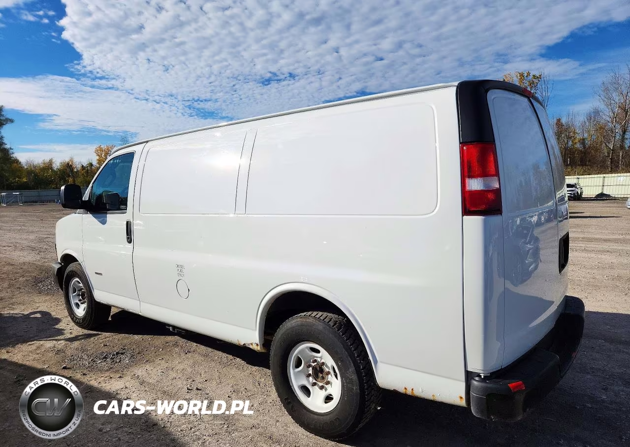 2019 Chevrolet Express 2500 Cargo Delivery Van VIN:1GCWGAF17K1260758 - 2