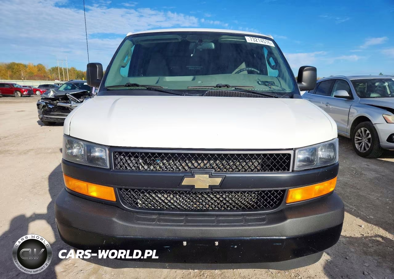 2019 Chevrolet Express 2500 Cargo Delivery Van VIN:1GCWGAF17K1260758 - 5