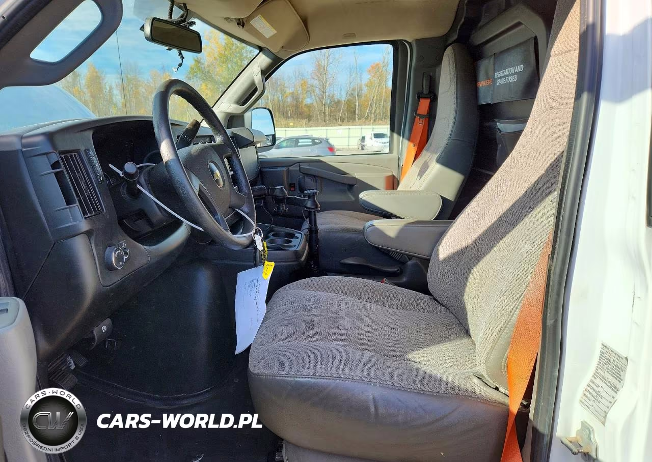 2019 Chevrolet Express 2500 Cargo Delivery Van VIN:1GCWGAF17K1260758 - 7