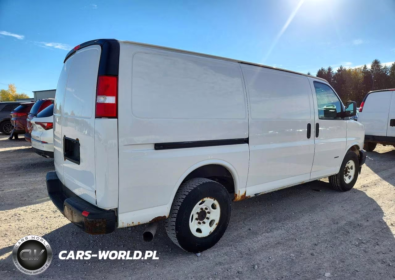 2019 Chevrolet Express 2500 Cargo Delivery Van VIN:1GCWGAF1XK1217855 - 3