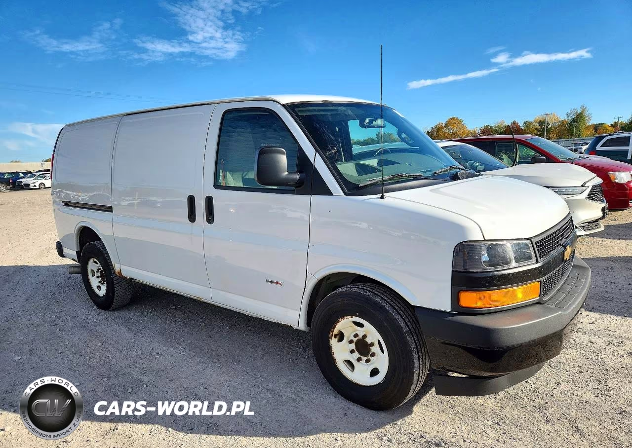 2019 Chevrolet Express 2500 Cargo Delivery Van VIN:1GCWGAF1XK1217855 - 4