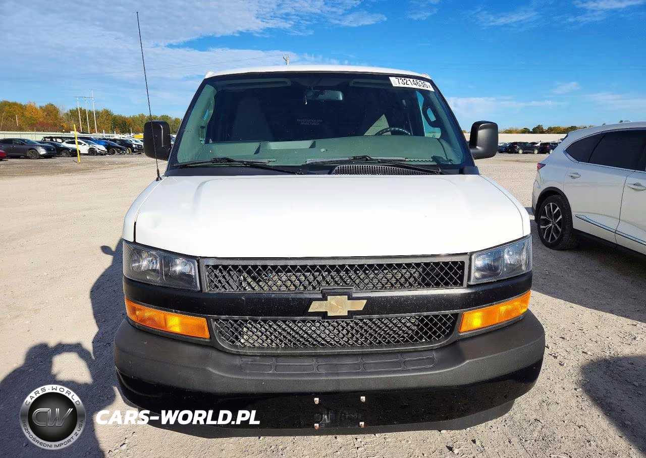 2019 Chevrolet Express 2500 Cargo Delivery Van VIN:1GCWGAF1XK1217855 - 5